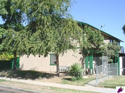 Primary Photo - 466 N Roosevelt Ave