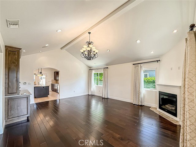 Building Photo - 5960 Balcom Ave