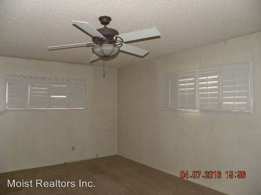 Building Photo - 494 Laraine Dr