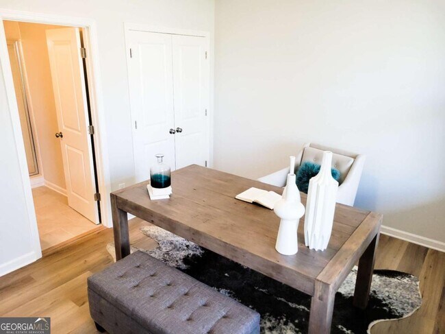 Foto del edificio - 140 Harlow Cir