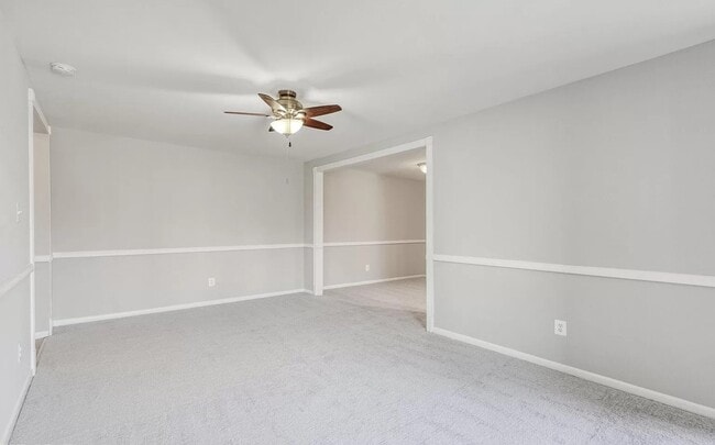Building Photo - 3304 Woodburn Village Dr