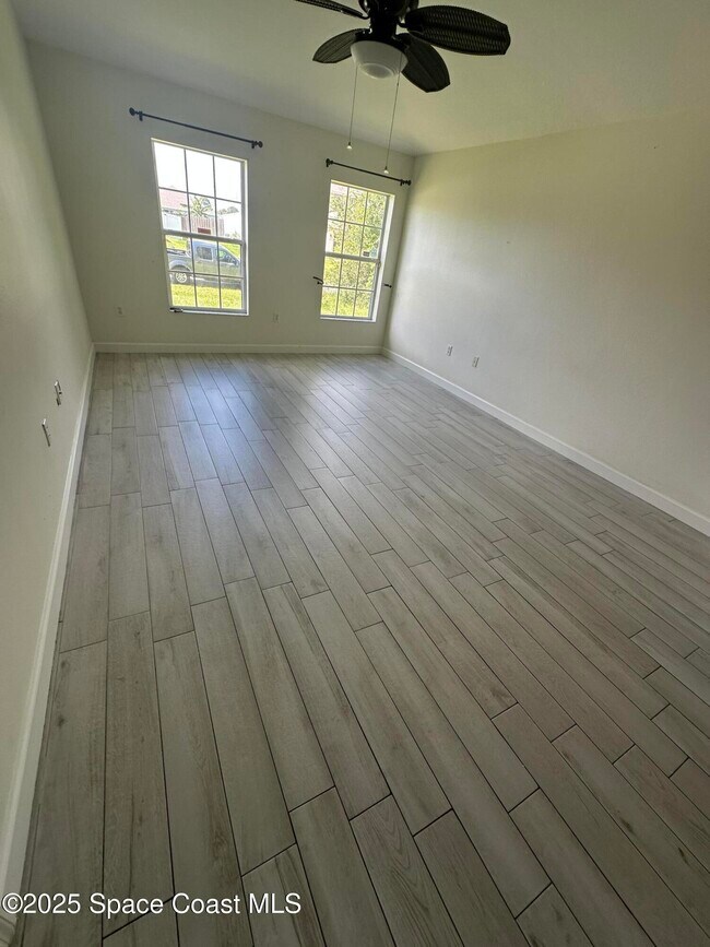 Foto del edificio - 930 Sable Cir SE
