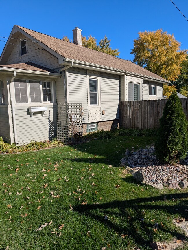 Foto del edificio - 14837 Keating Ave