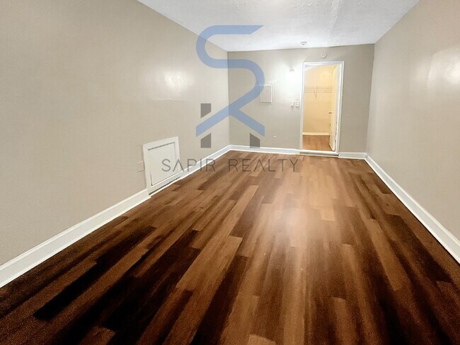 Foto del edificio - Move in before October 31st and choose you...