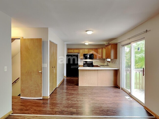 Foto del edificio - 1907 Westmore Grove Dr