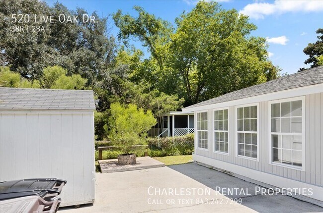 Foto del edificio - 520 Live Oak Dr