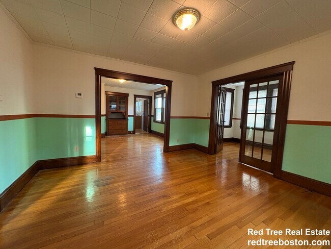 Foto del edificio - 155-157 Hillside St. Unit 1