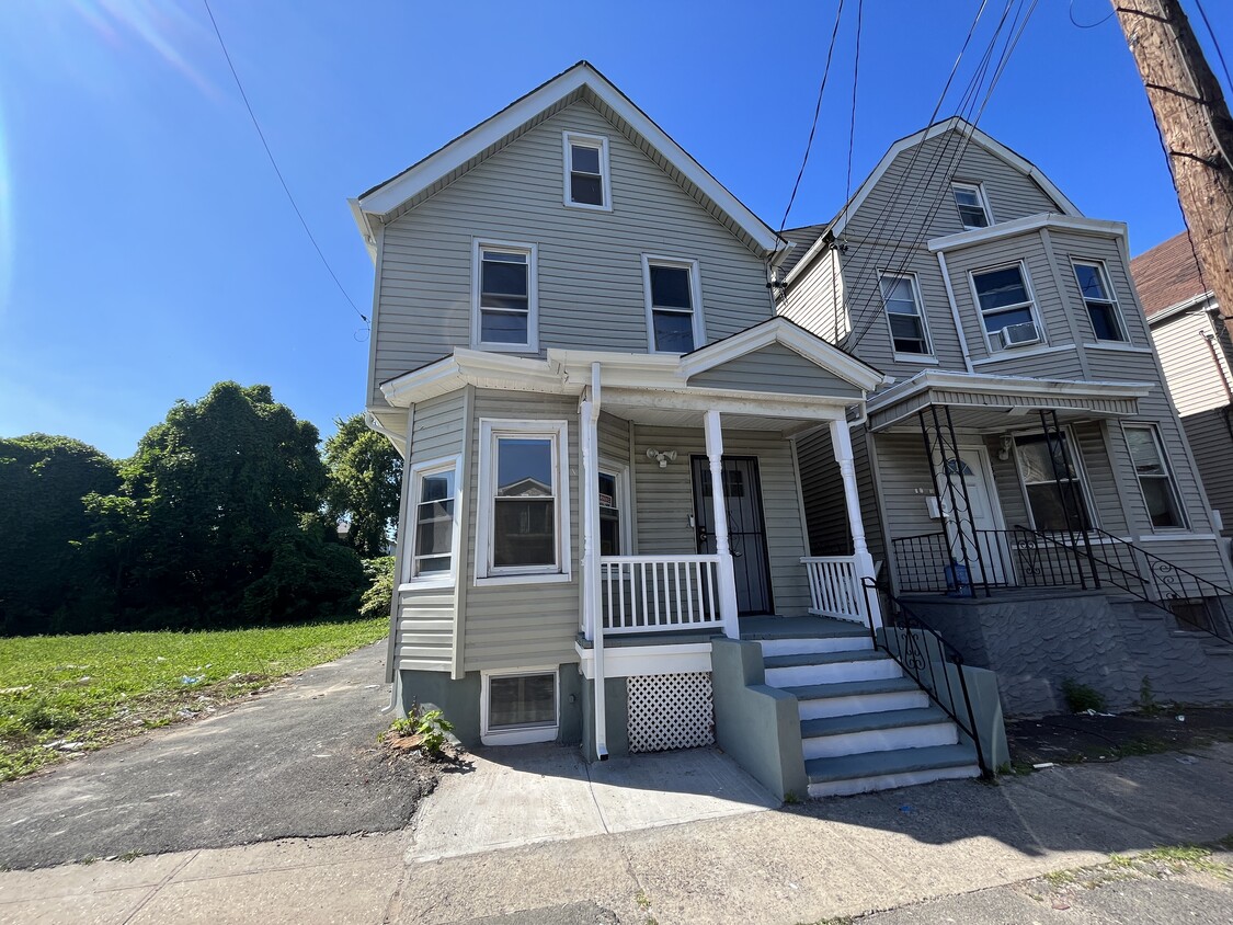 Primary Photo - 641 S 10th St