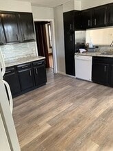 Building Photo - 106 Madison St