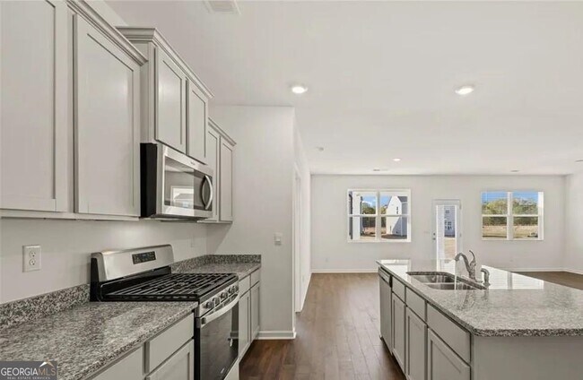 Building Photo - 1068 Daurian Dr