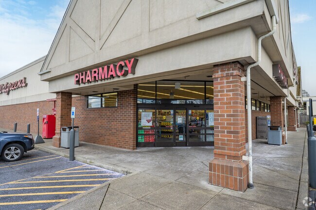 Entrada - Copperstone Luxury Apartments and Townhomes