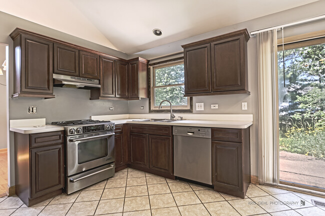 Building Photo - 2626 N Cherry Cove Ln