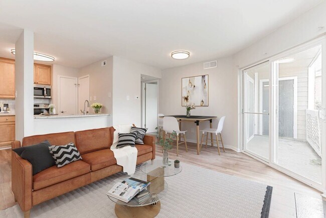 Building Photo - Hampton Point