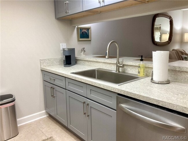 Building Photo - 11449 W Bayshore Dr