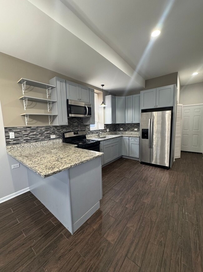 Foto del edificio - 1630 S Washtenaw Ave.