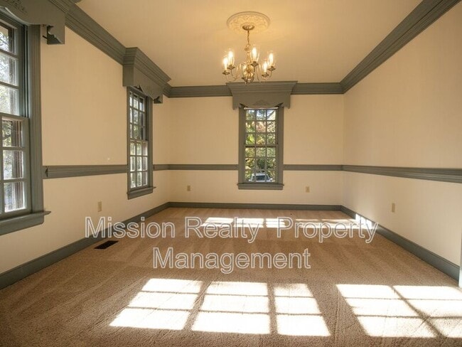 Foto del edificio - 7580 Rockfalls Dr