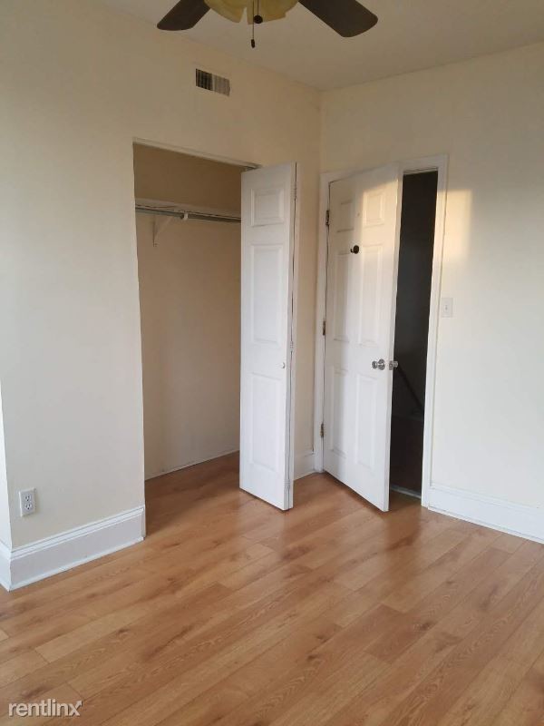 Building Photo - 1 br, 1 bath Apartment - 2340 S 10th street