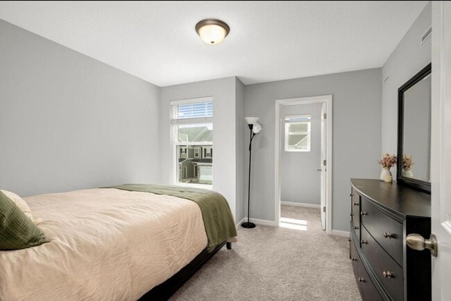 Foto del edificio - 5318 94th Ln N