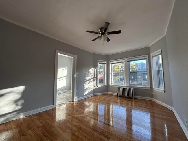 Foto del edificio - 6956 N Ashland Ave