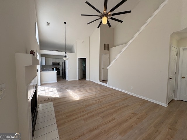 Foto del edificio - 665 Chantress Ct