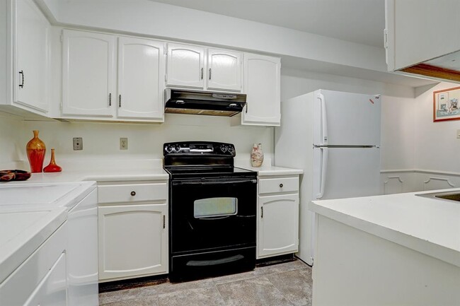 Foto del edificio - 355 N Post Oak Ln