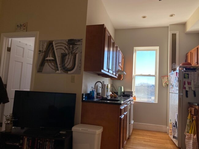 Building Photo - 1185 Commonwealth Ave