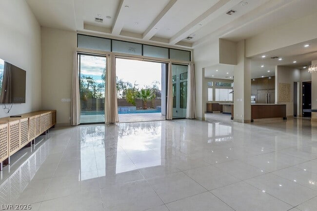 Foto del edificio - 7434 Yonie Ct