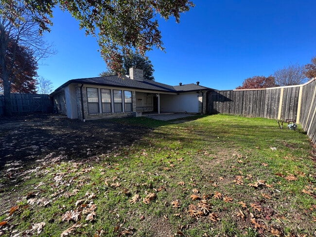 Photo - 2729 Lawndale Dr House