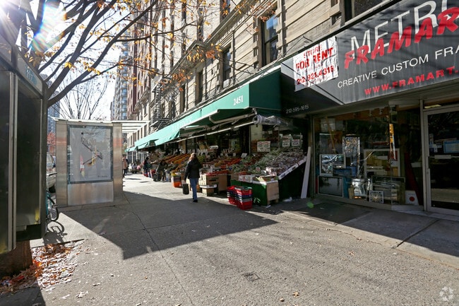Building Photo - 2451-2459 Broadway