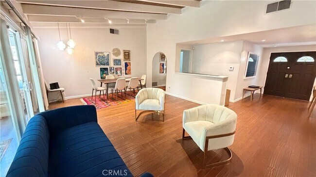 Foto del edificio - 22951 Austin St