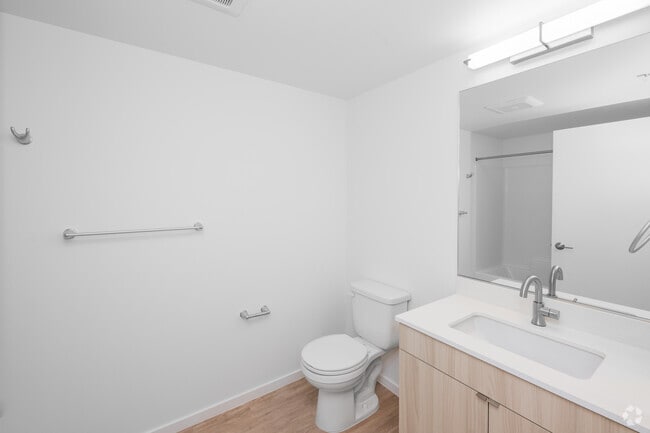 Studio - 419SF - Bathroom - Junction Central