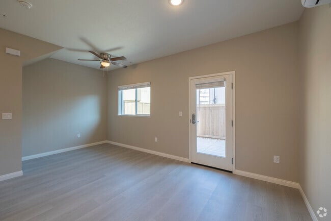 2BR, 1BA - 954 SF - Living Room - Sunnyhills II Apartments