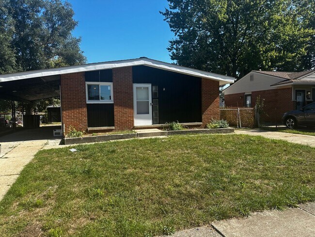 Foto del edificio - BEAUTIFUL 3 BEDROOM HOME