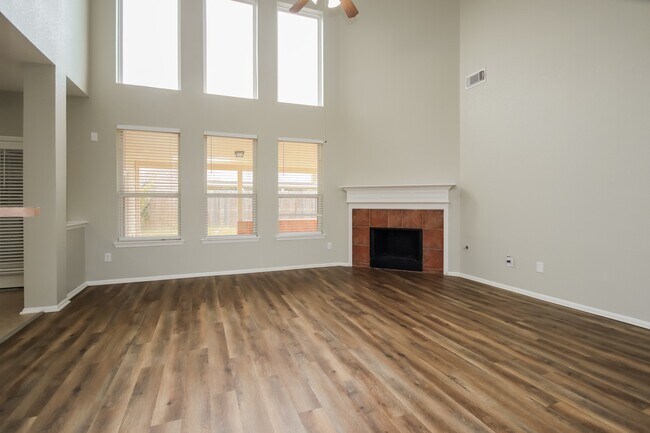 Foto del edificio - 16614 Cold Harbor Ln