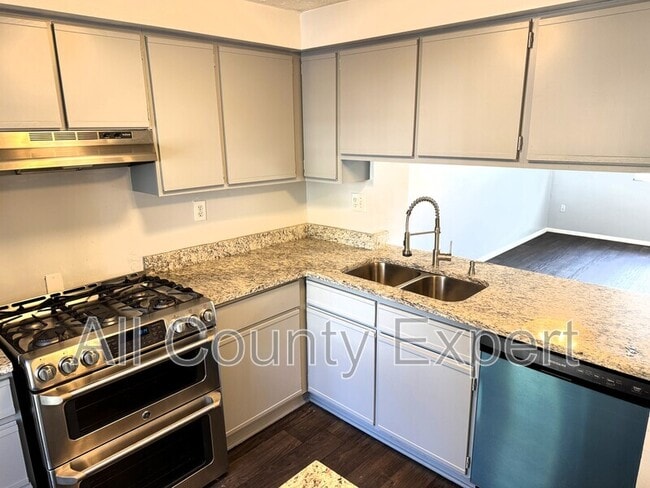 Photo - 862 Regal Path Ln Townhome