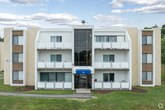 Front of Building - Braintree Village