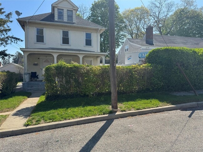 Foto del edificio - 61 Nassau Ave