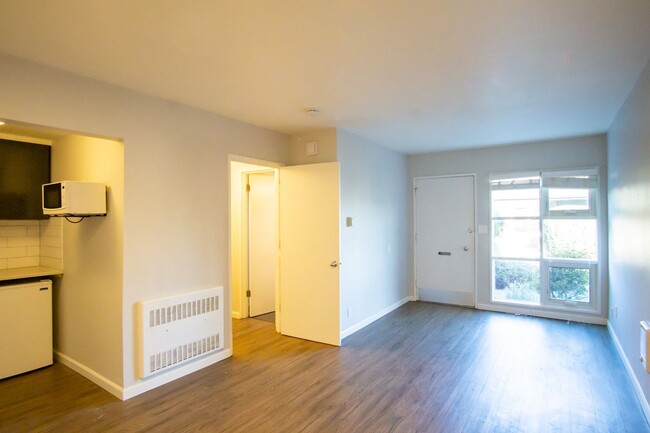 Foto del edificio - SW: Unique, Updated Studio w/Walk-Through ...