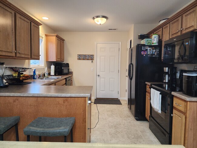 Kitchen - 12015 Tapered Bank Run