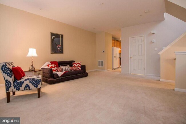 Foto del edificio - 7047 Water Oak Rd