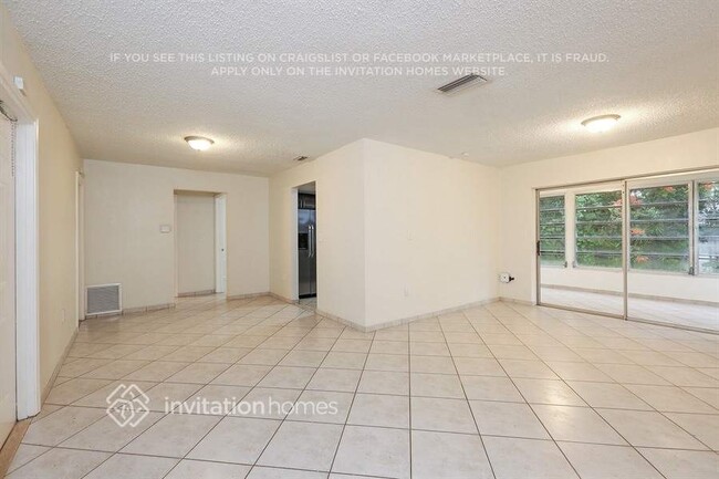 Building Photo - 2430 NW 81st Ave