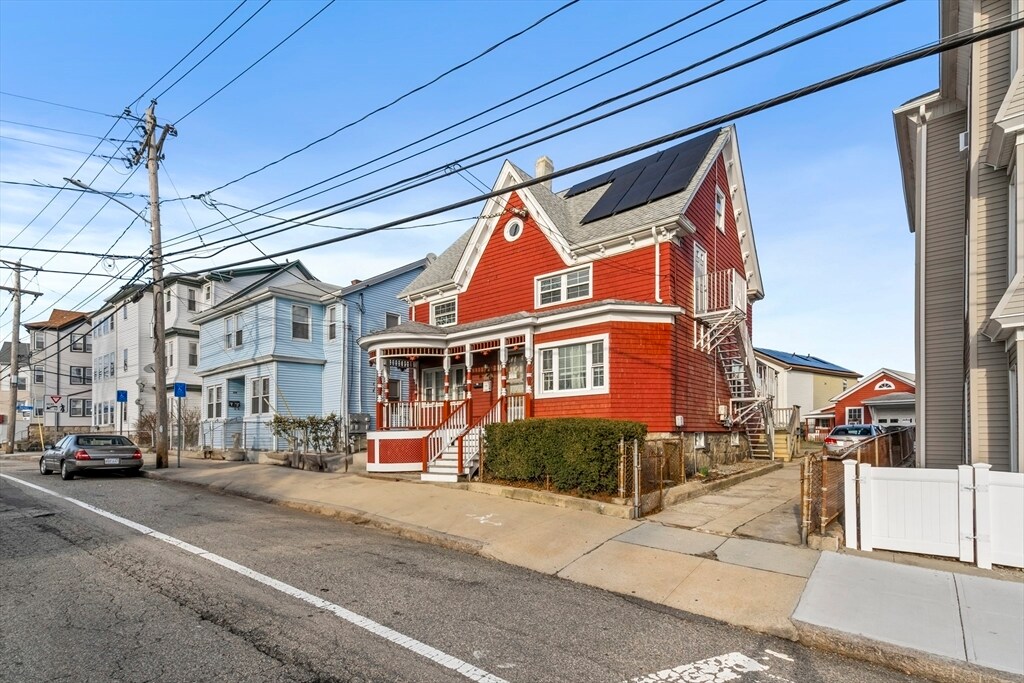Primary Photo - 528 Eastern Ave