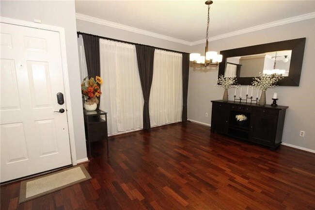 Foto del edificio - 611 Broadway Ave