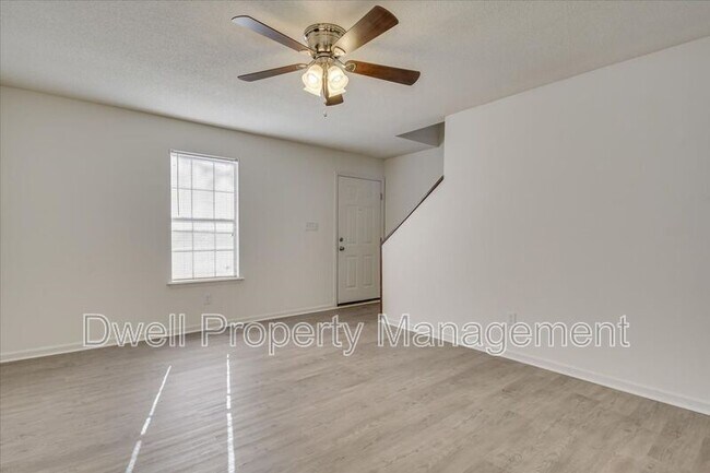 Building Photo - 124 Chalet N Blvd