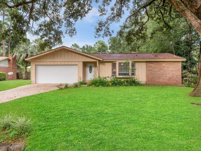 Building Photo - 4321 Snoopy Ln