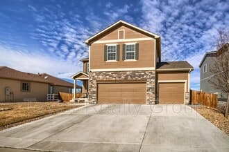 Building Photo - 2273 Saddle Back Ct