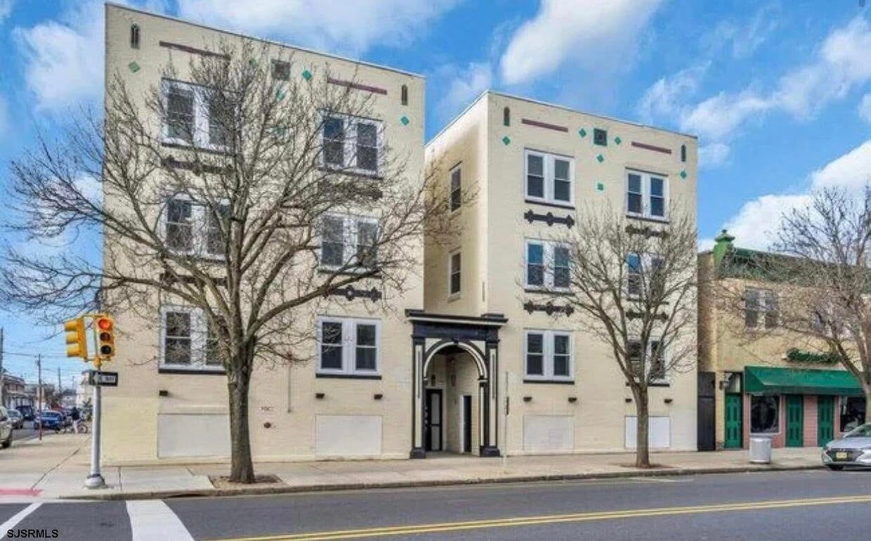 Foto principal - 3939 Ventnor Ave