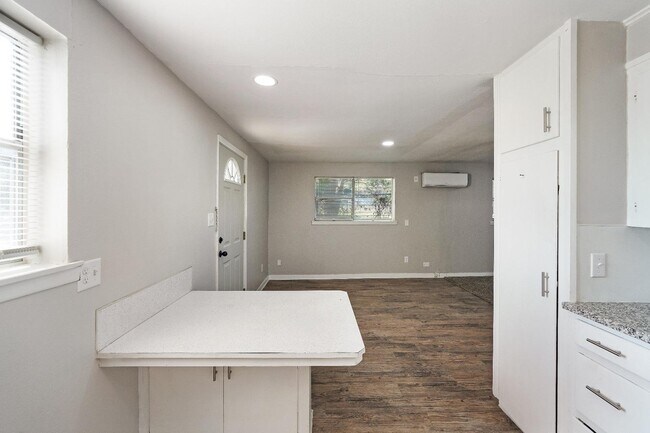 Foto del edificio - 200 SW 6th Ave