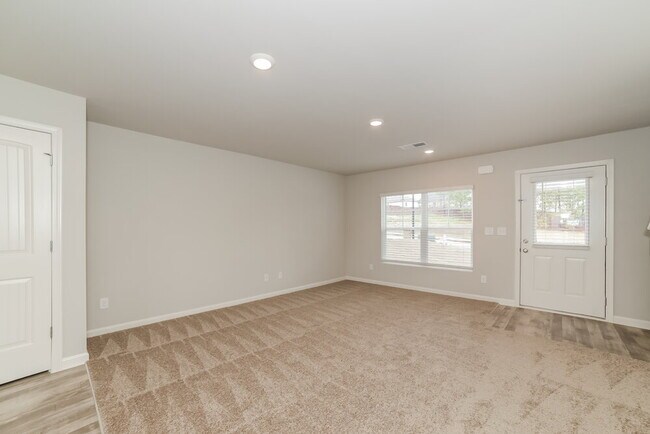 Building Photo - 3549 Wellington Terrace