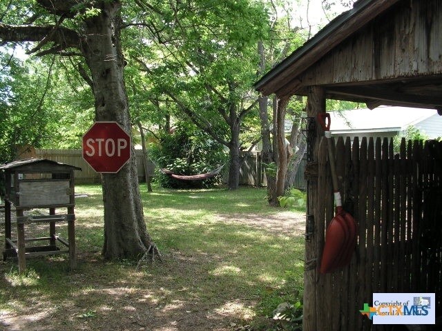 Foto del edificio - 624 Live Falls